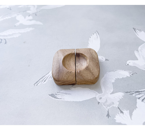 Мебельная ручка-кнопка Knob из дуба (56×32×15 мм), Россия